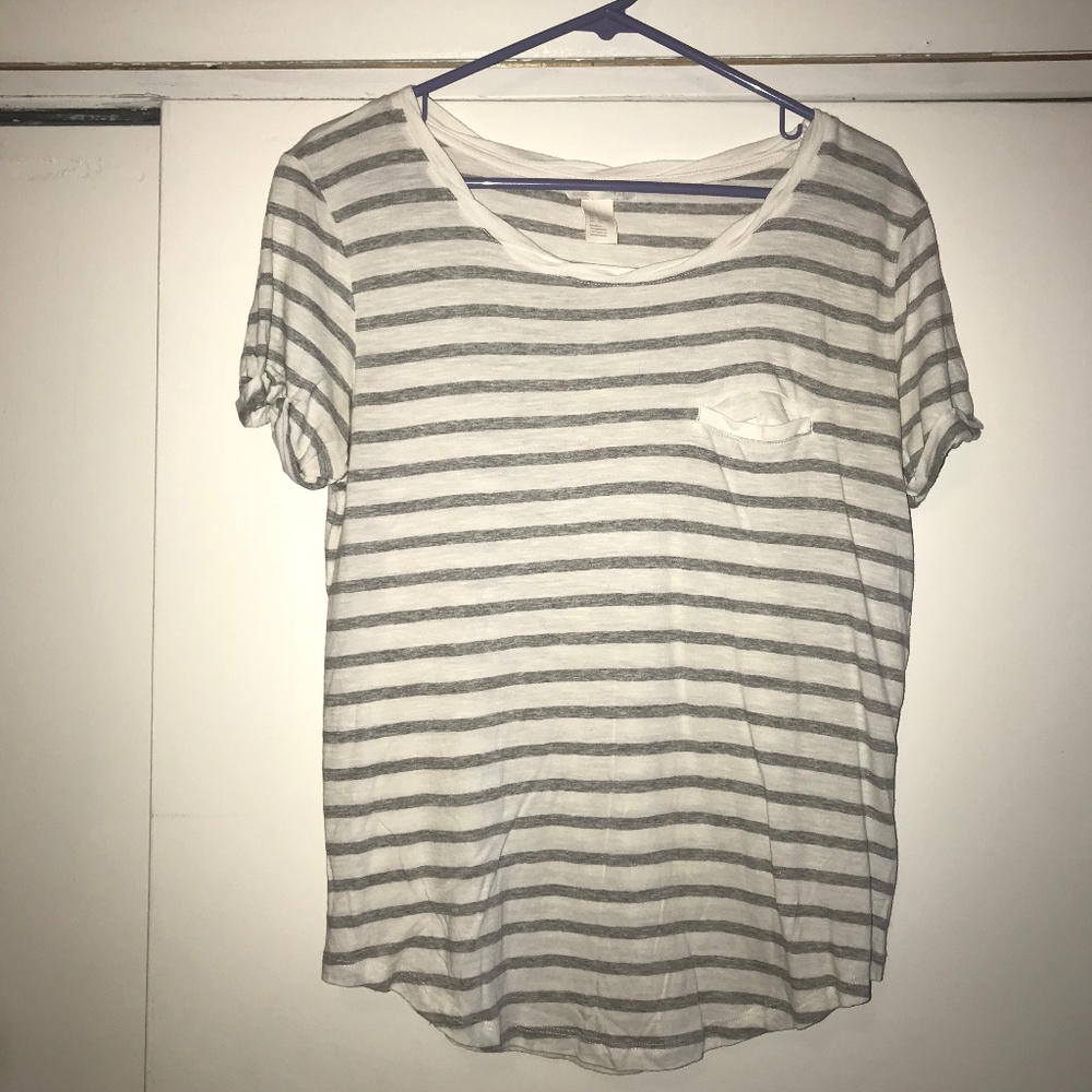 ❌SOLD❌ H&M Gray & White Striped Slub Jersey T-Shir